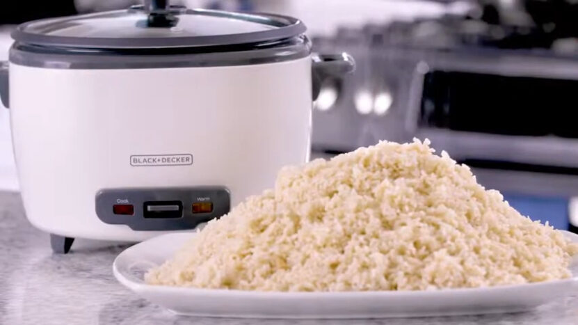 BLACK+DECKER Rice Cooker and cooked rice on a plate